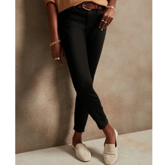 Banana Republic Factory Denim - NWT Banana RepF Mid Rise Fade Resist Skinny Jean 27P / 4P Black F261